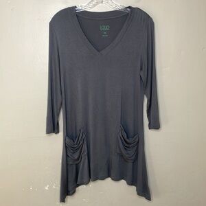 LOGO by Lori Goldstein V-Neck Tee Green 3/4 Sleeves and Pocket Detail XS